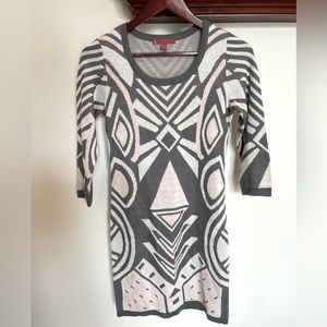 LIV beautiful Patterned sweater Dress size S